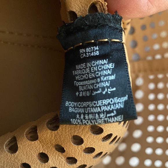 BCBGGeneration Tote Bag NWT - Picture 11 of 12